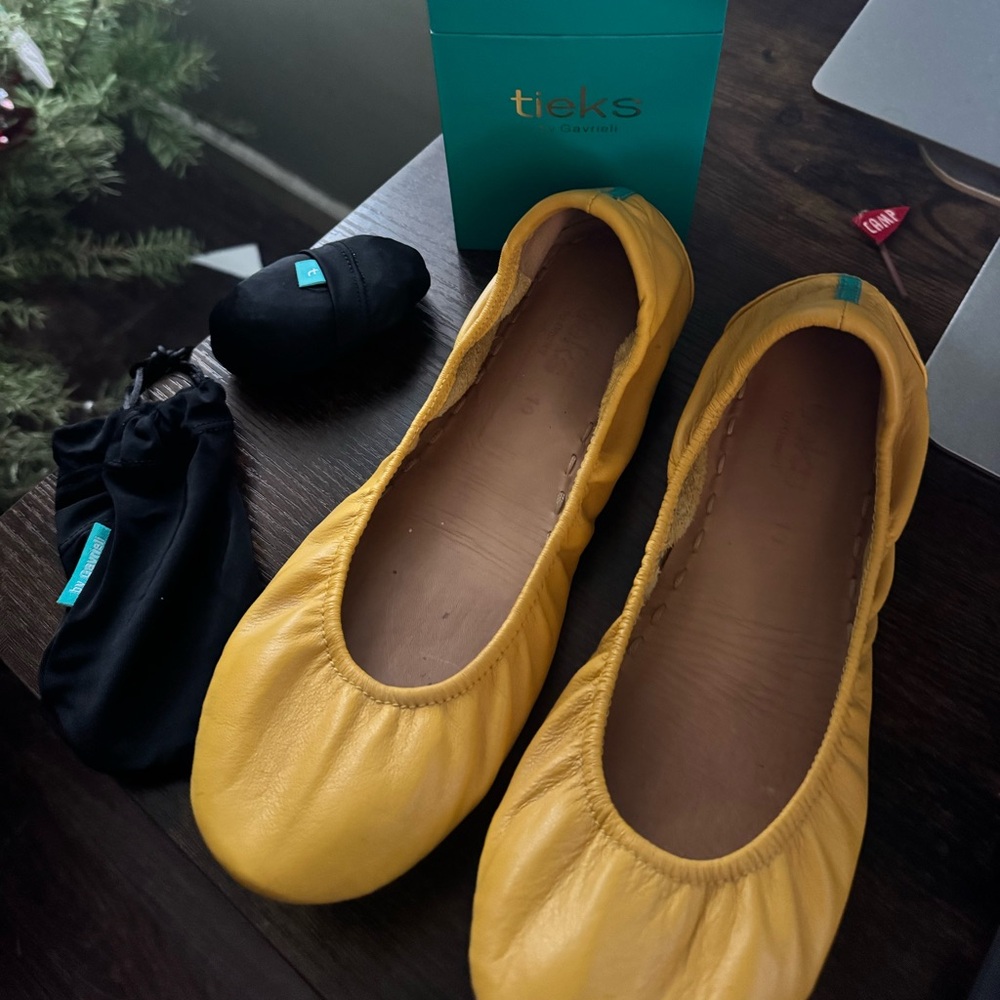 Tieks Women's Sunny Yellow Leather Flats